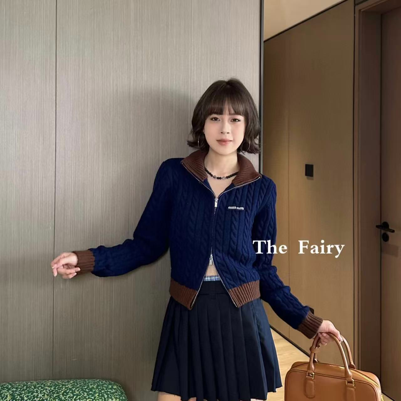 M1UM1U 襟付きジップアップウールカーディガン【50％割引+送料無料】