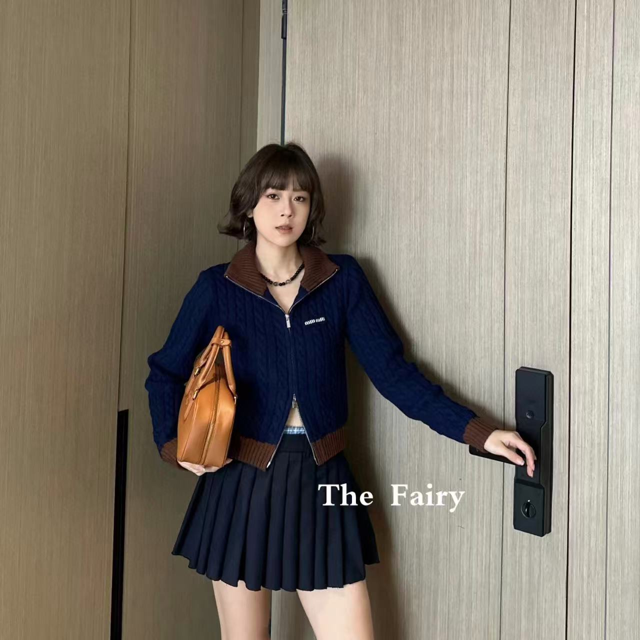 M1UM1U 襟付きジップアップウールカーディガン【50％割引+送料無料】