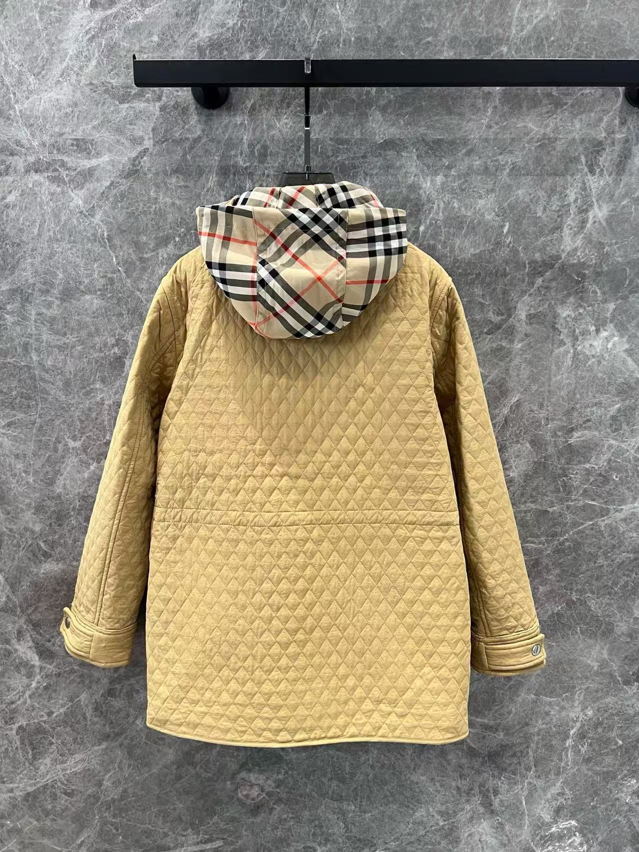 BUR8ERRY フード付きチェックジャケット【50％割引+送料無料】