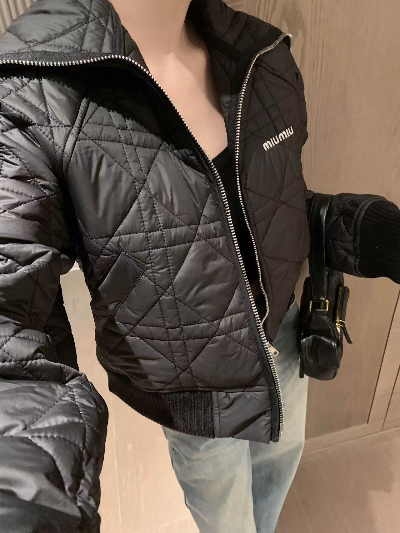 M1UM1U ダイヤモンド柄刺繍レタードルーズフィットコットンジャケット【50％割引+送料無料】