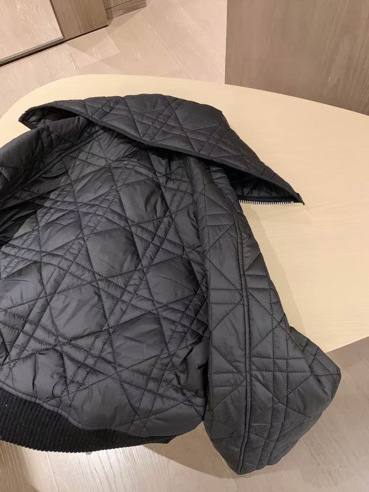 M1UM1U ダイヤモンド柄刺繍レタードルーズフィットコットンジャケット【50％割引+送料無料】