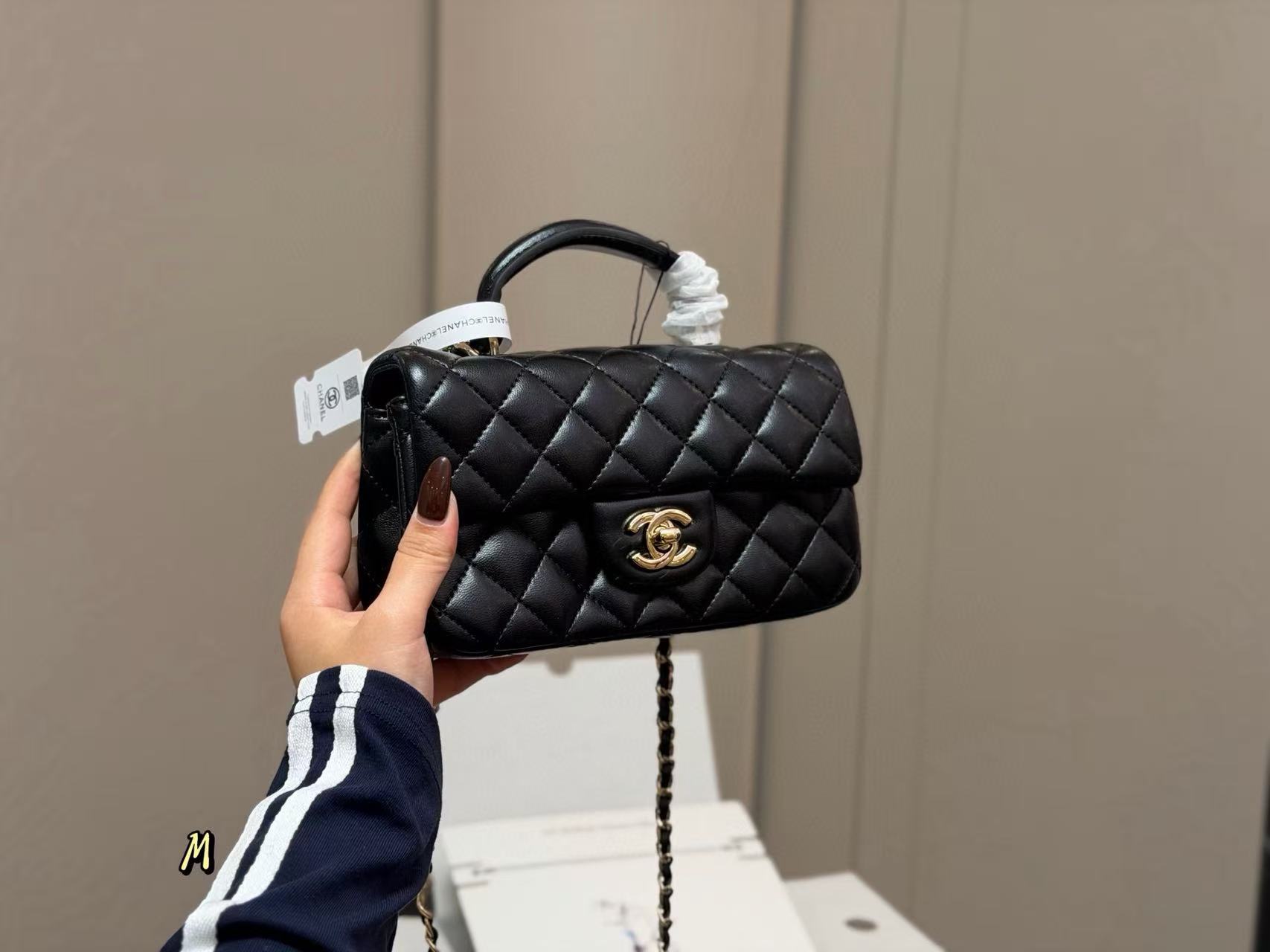 CHANE1 チェーンハンドバッグ【50％割引+送料無料】