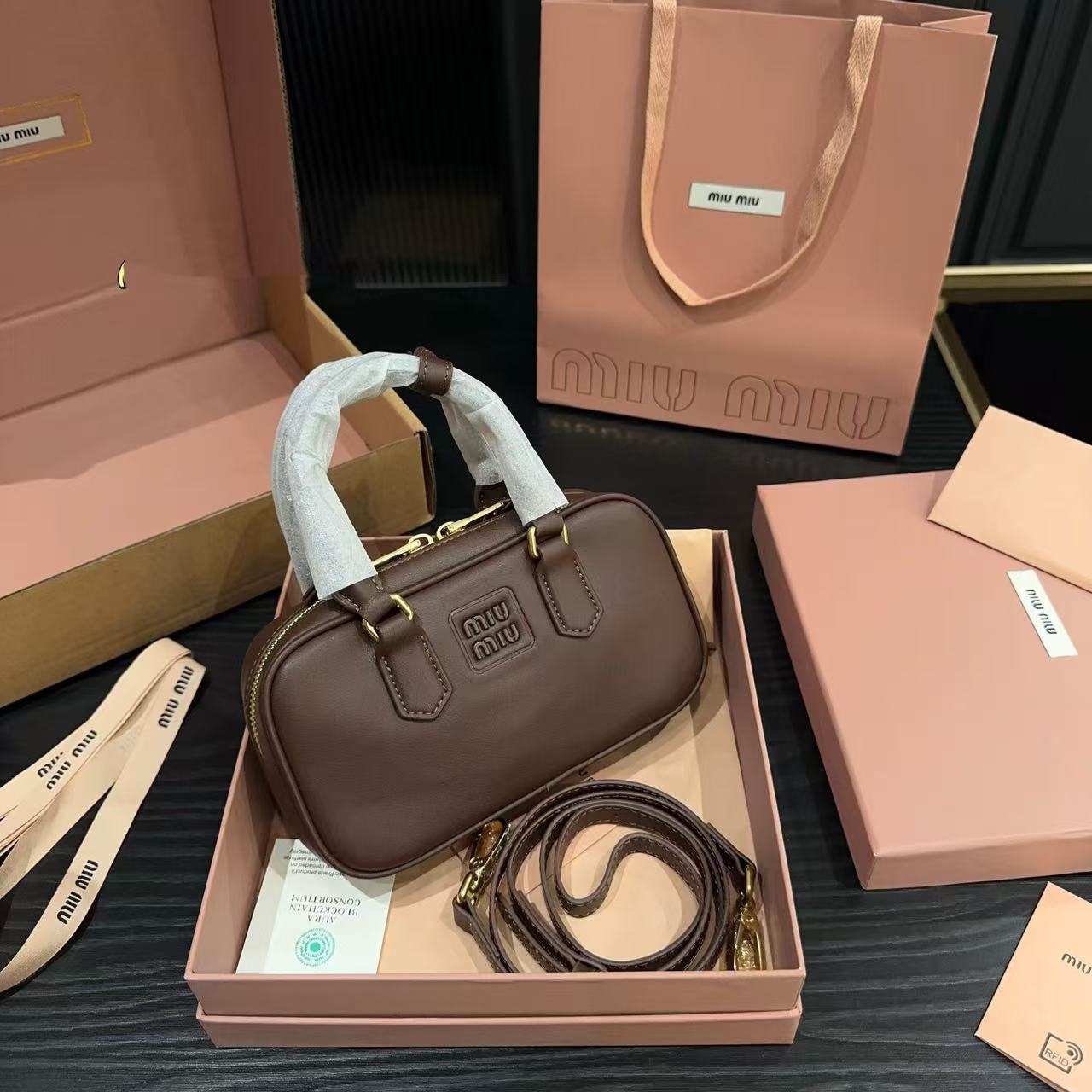 M1UM1U ボウリングトートバッグ【50％割引+送料無料】