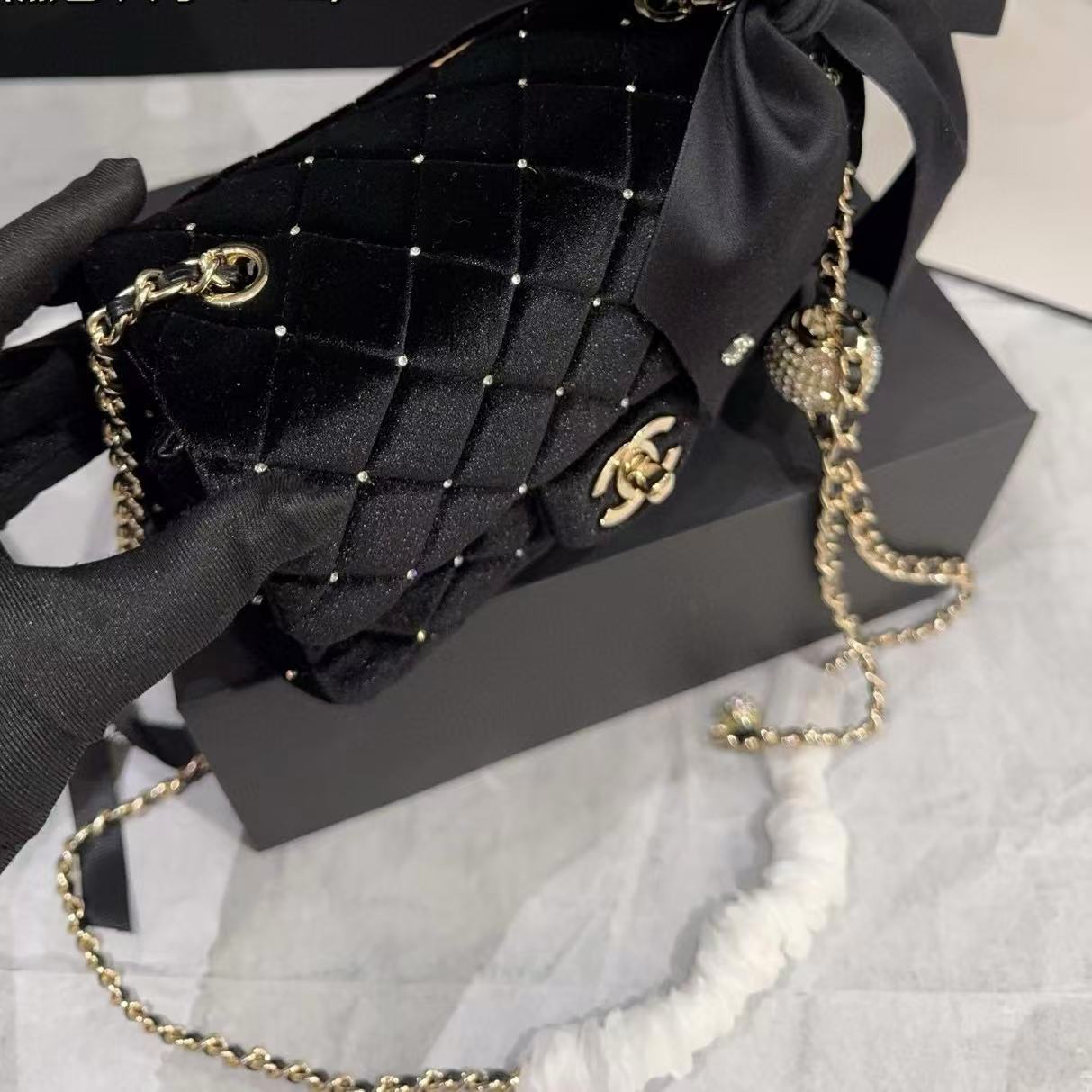 CHANE1ベルベットチェーンラインストーンボールチェーンバッグ【50％割引+送料無料】