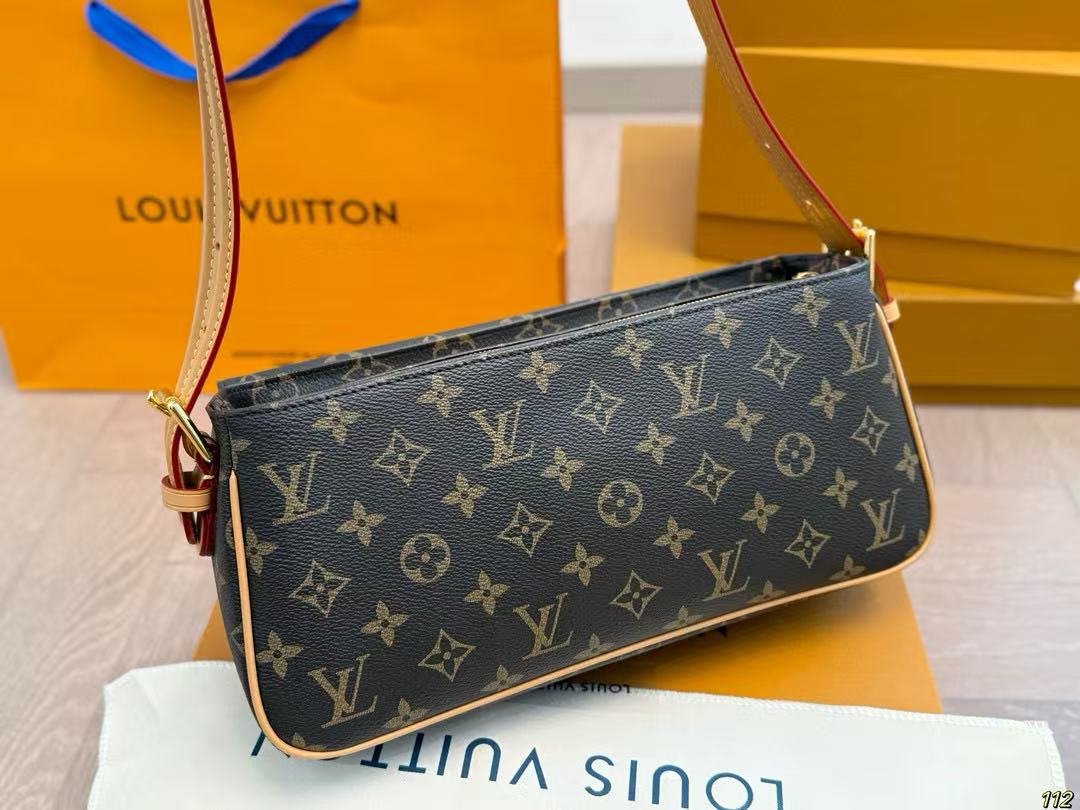 LVプリントのアンダーアームバッグ【50％割引+送料無料】