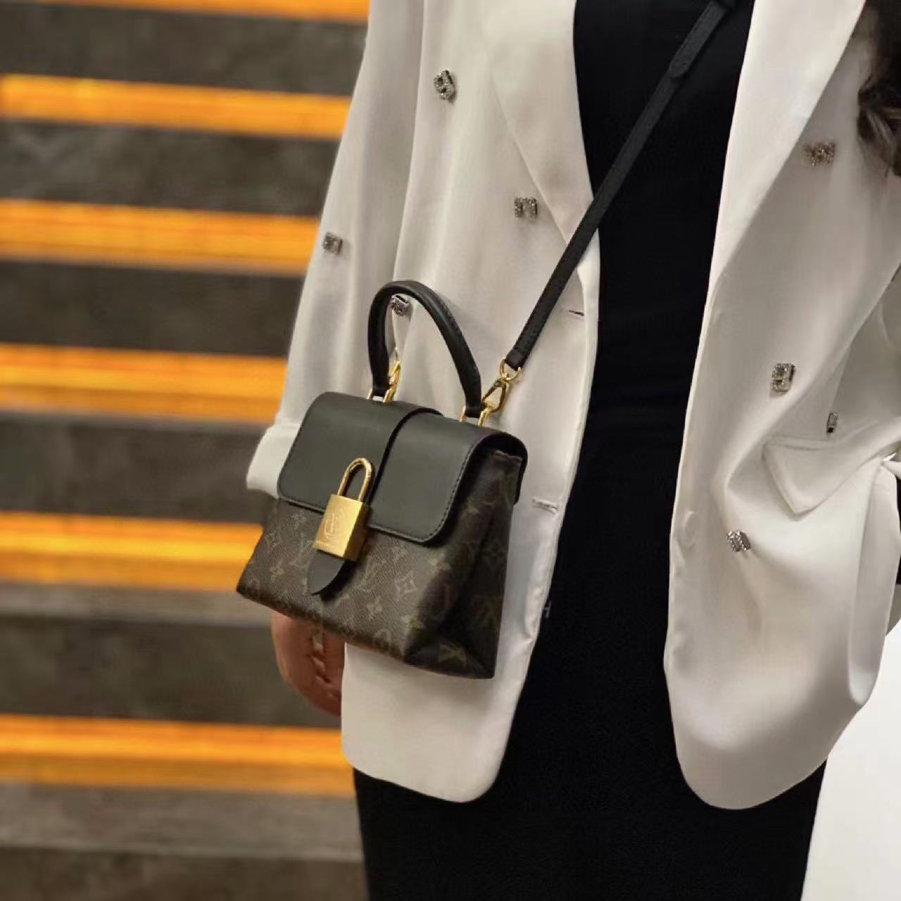 LV パドロック ハンドバッグ【50％割引+送料無料】