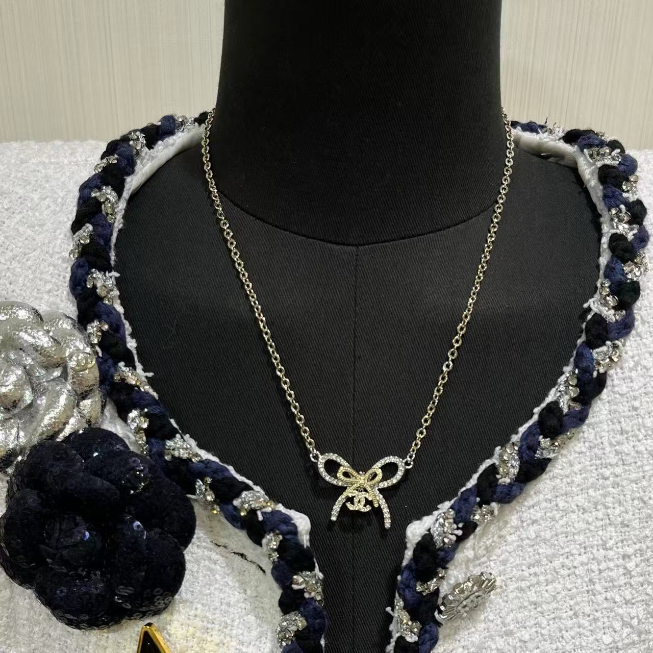 CHANE1 ボウ ダブルC ダイヤモンドネックレス【50％割引+送料無料】