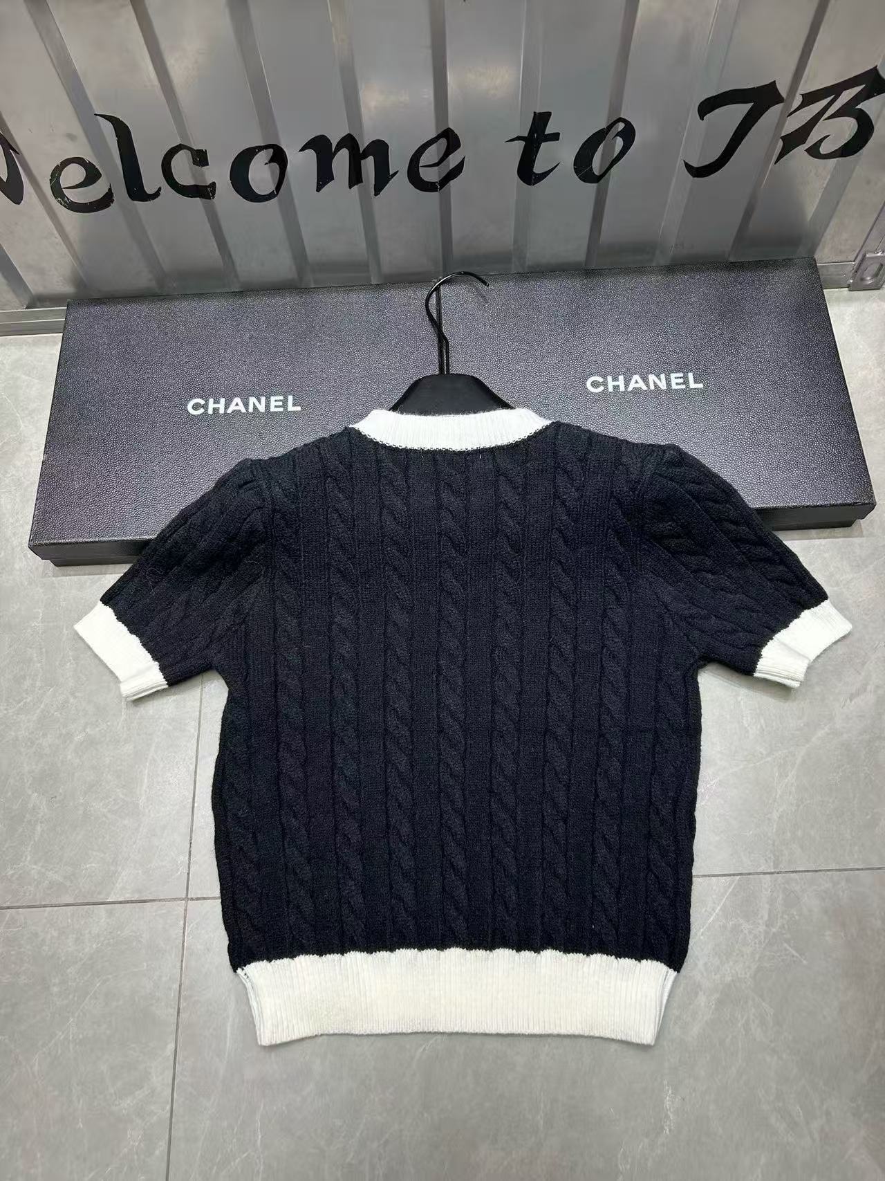 M1UM1U ケーブルニットウールセーター【50％割引+送料無料】