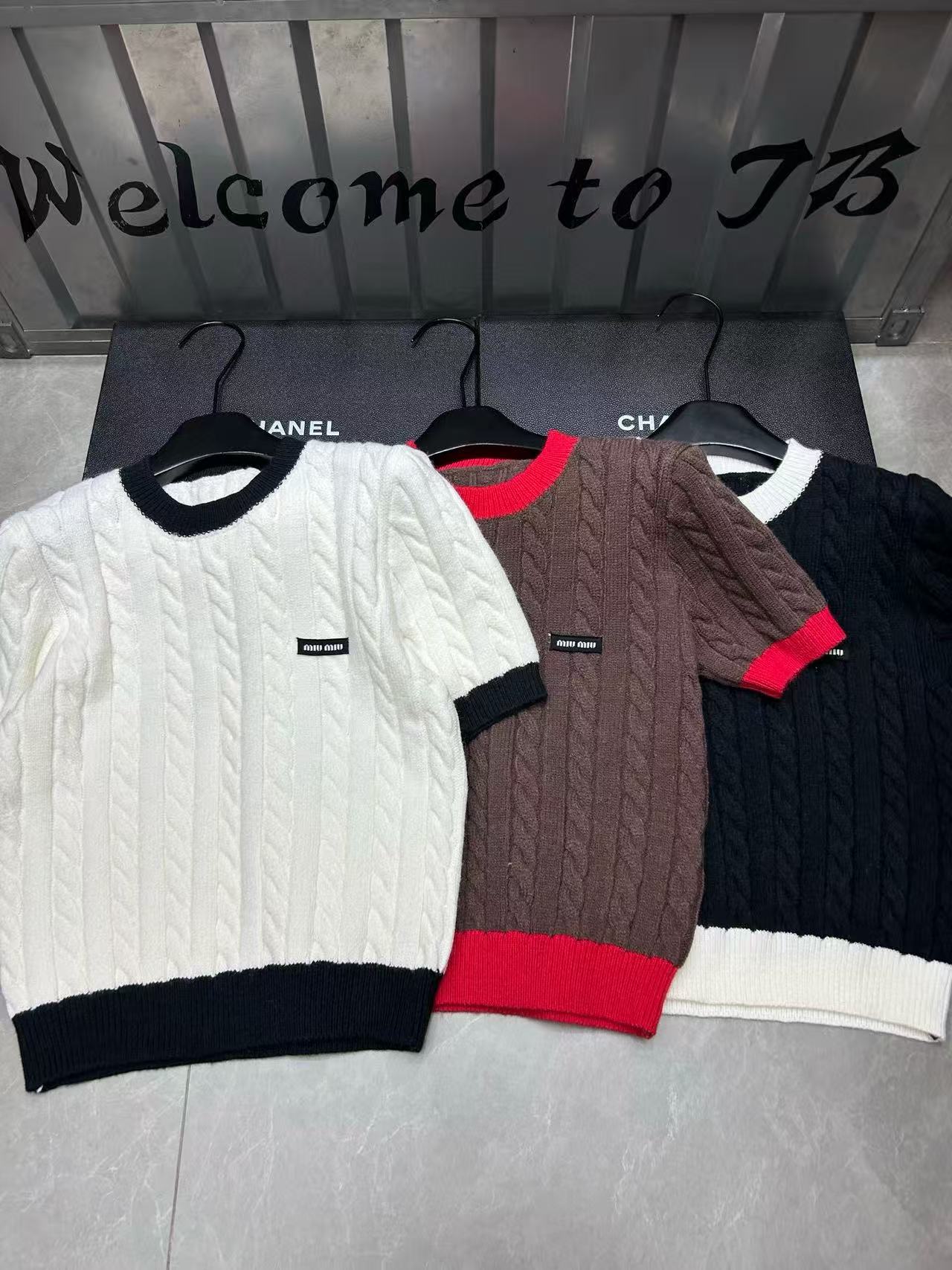 M1UM1U ケーブルニットウールセーター【50％割引+送料無料】