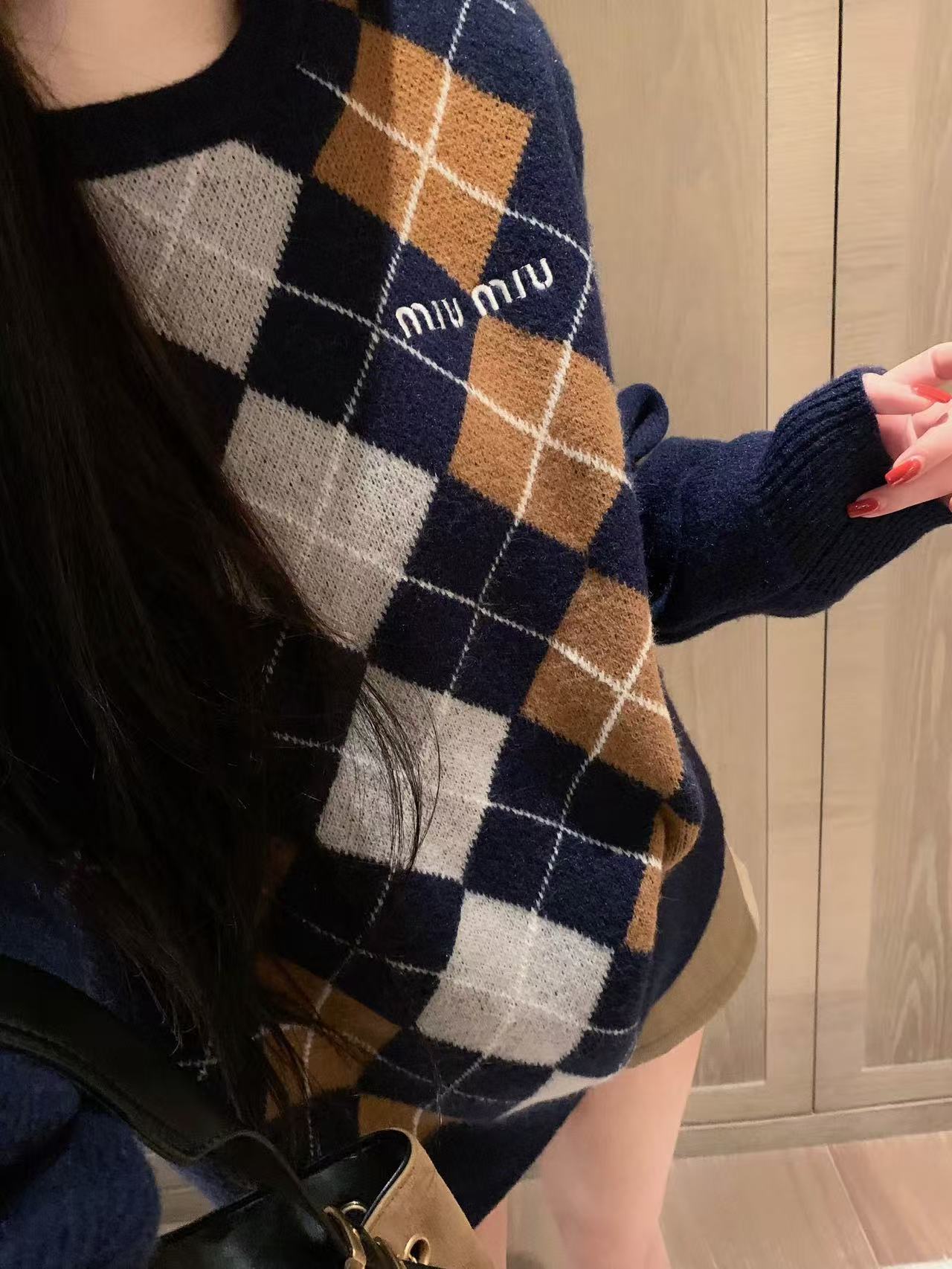 M1UM1U チェック柄セーター【50％割引+送料無料】