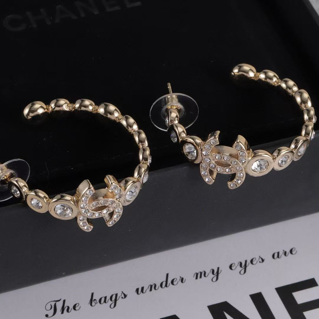 CHANE1 ダブルC ダイヤモンドセットイヤリング【50％割引+送料無料】