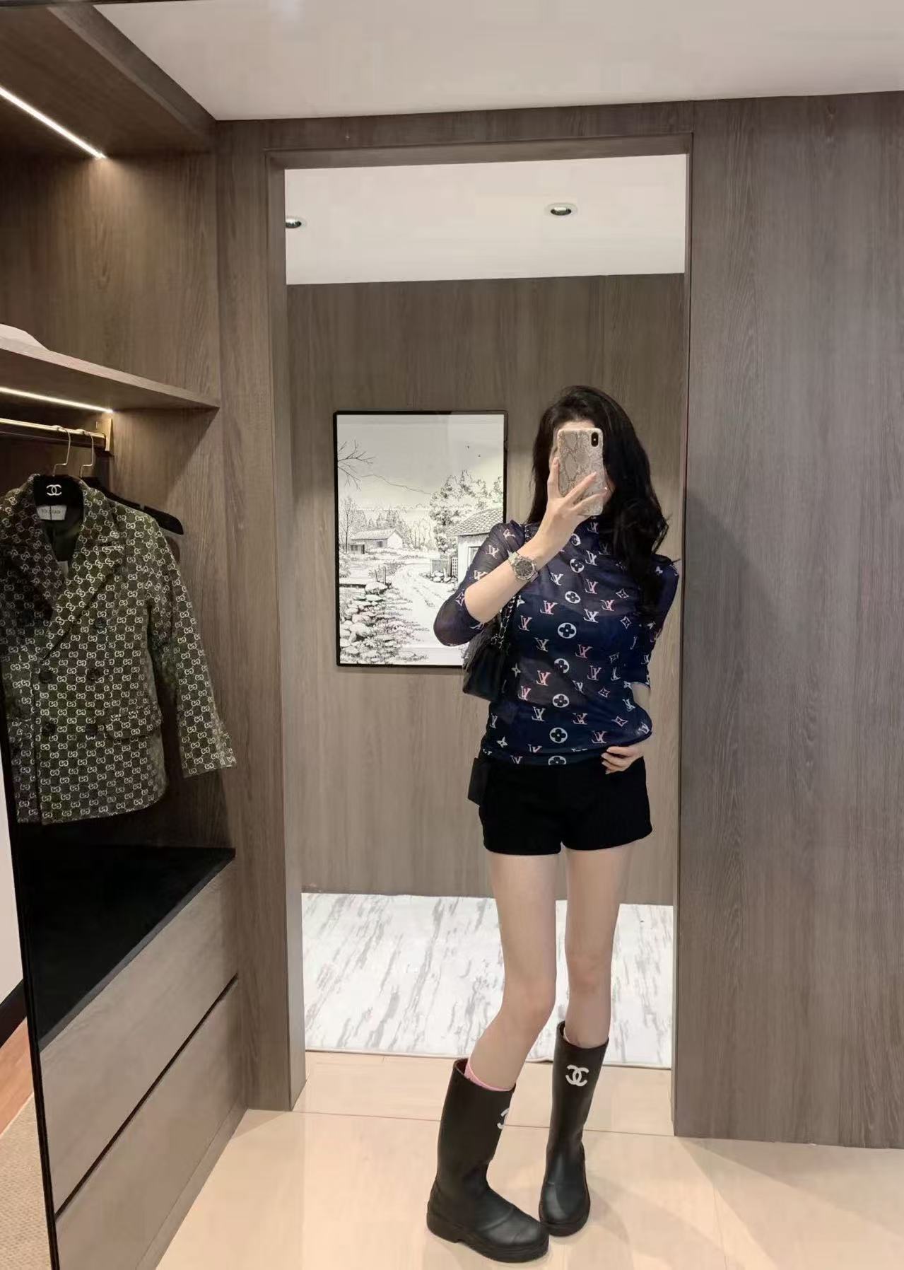 LVプリントタートルネックTシャツ【50％割引+送料無料】