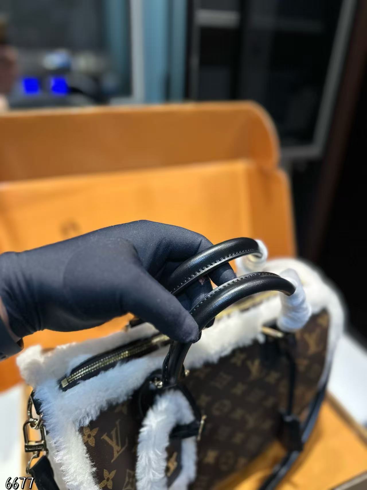 LV Speedy Soft30ウールのハンドバッグ【50％割引+送料無料】