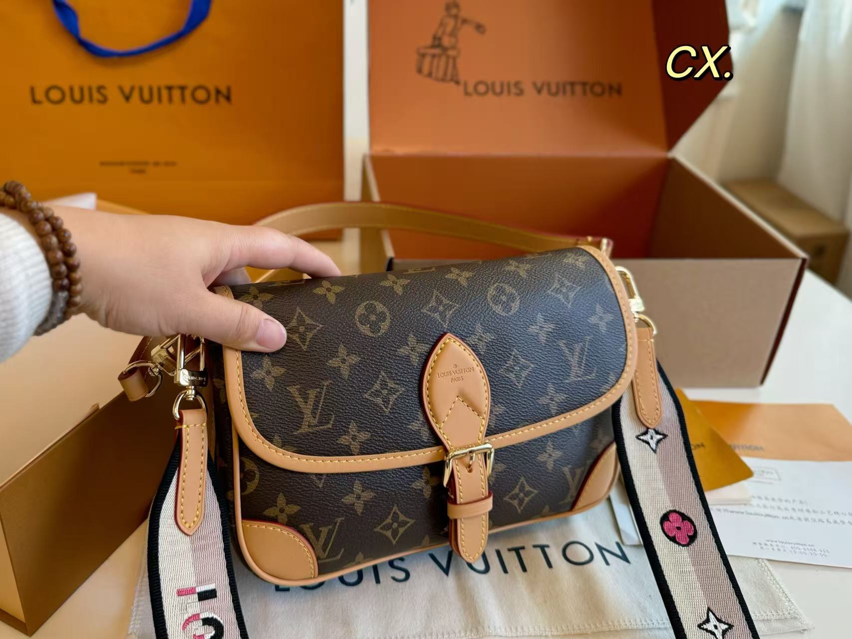 LV Dianeバゲットショルダーバッグ【50％割引+送料無料】