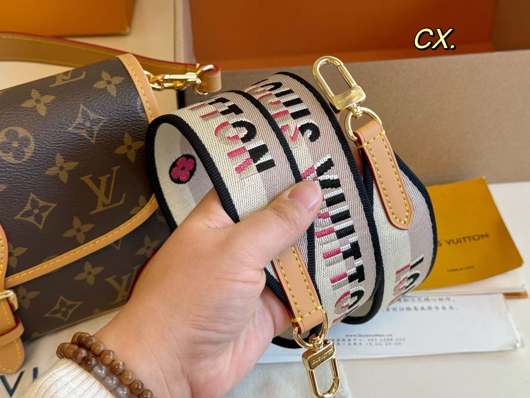 LV Dianeバゲットショルダーバッグ【50％割引+送料無料】