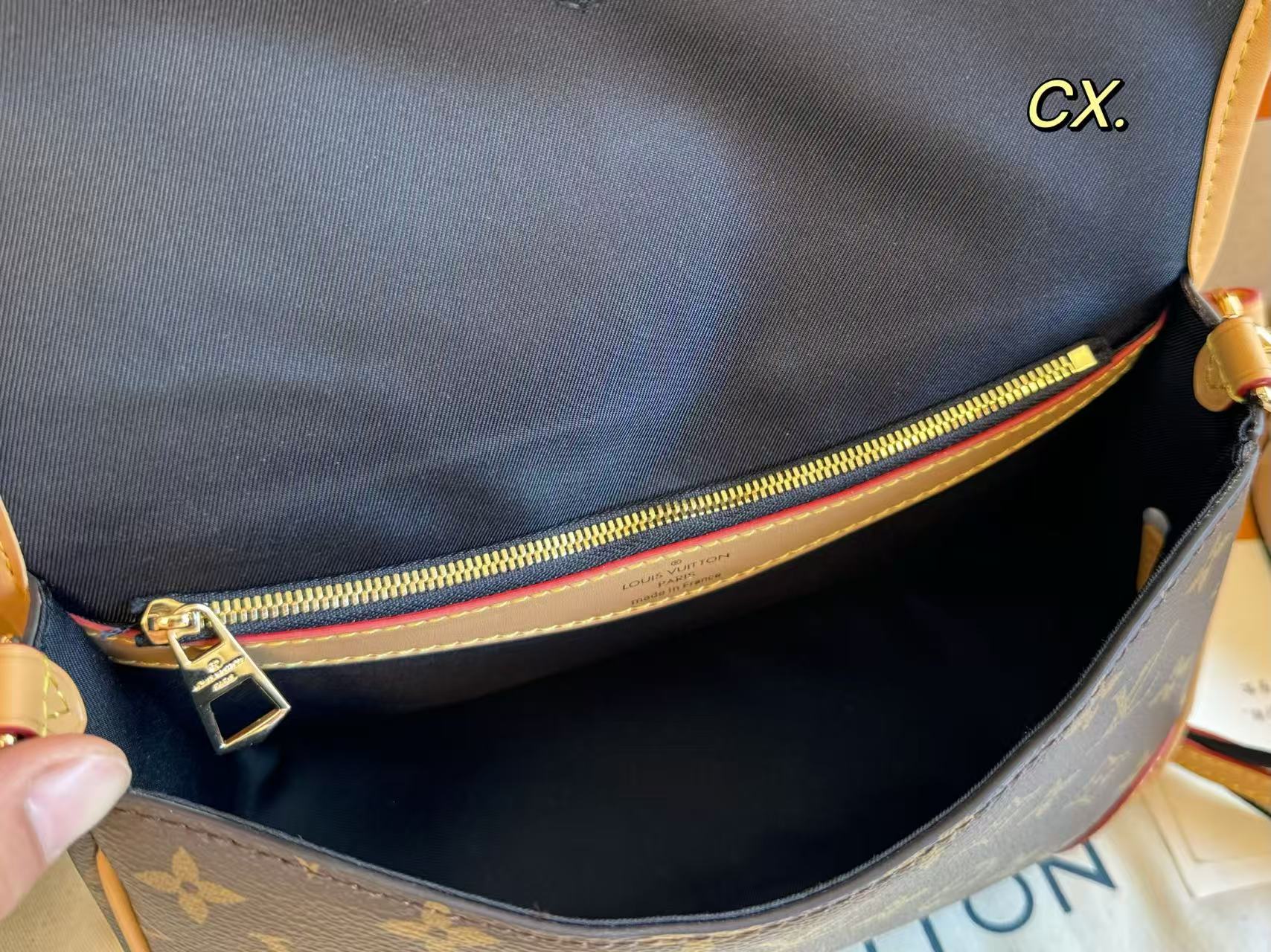 LV Dianeバゲットショルダーバッグ【50％割引+送料無料】