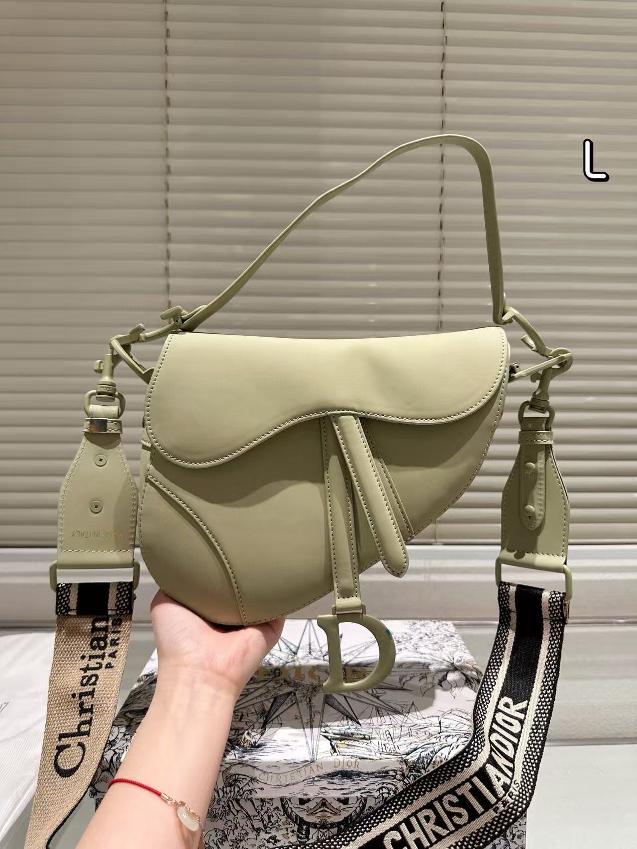 DI0R Saddleサドルバッグ【50％割引+送料無料】