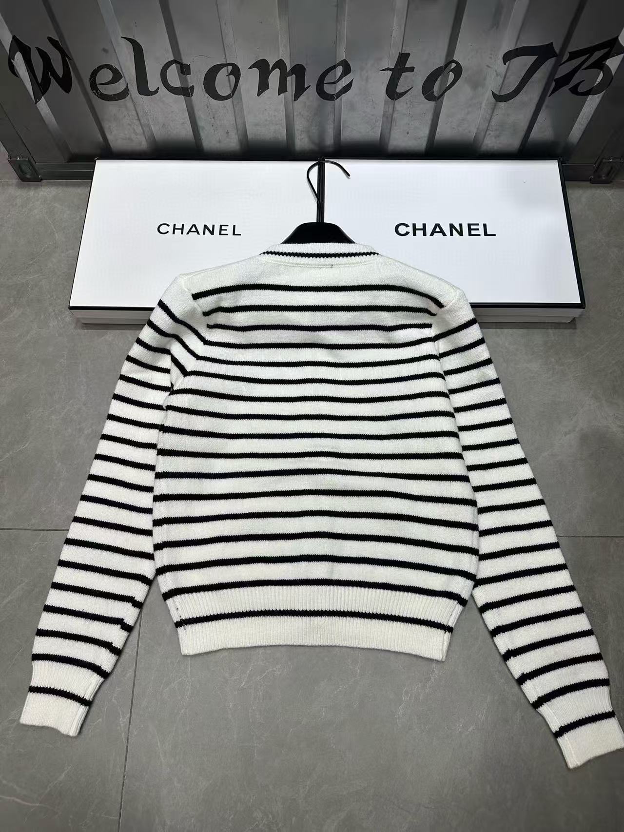 DIOR ストライプ レター ウール カーディガン【50％割引+送料無料】