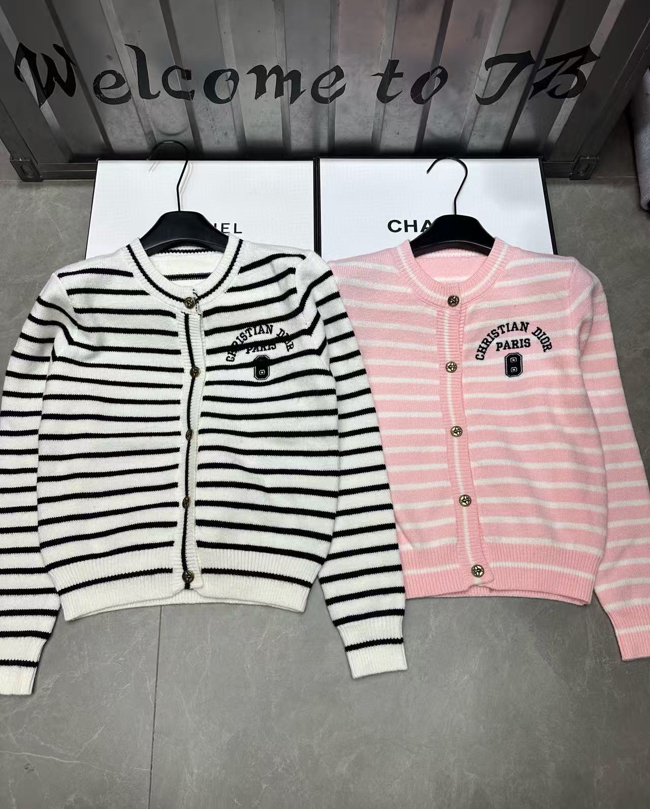 DIOR ストライプ レター ウール カーディガン【50％割引+送料無料】