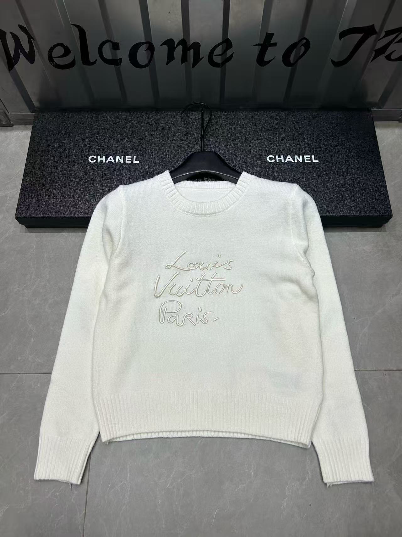 LV エンブロイダリー レター セーター【50％割引+送料無料】