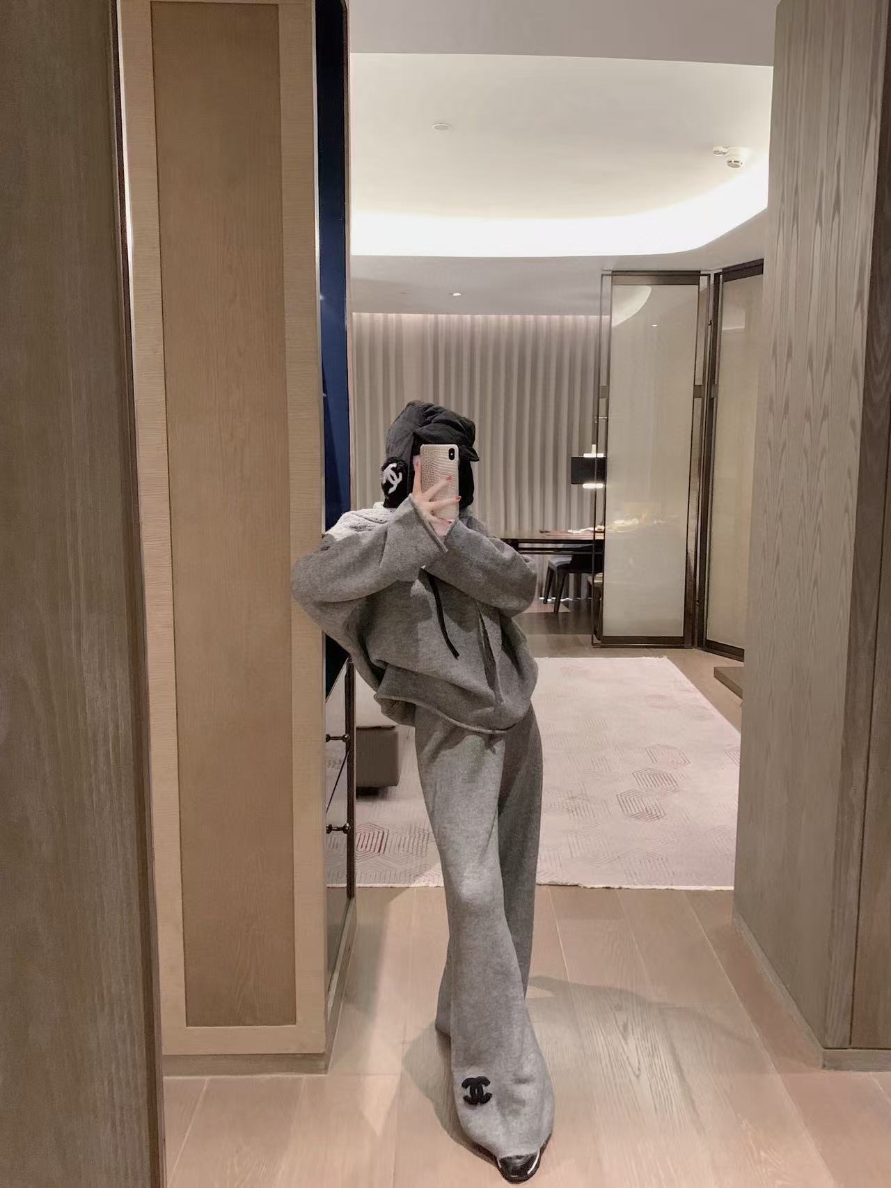 CHANE1 ダブルC スカーフ付き カジュアルスーツ【50％割引+送料無料】