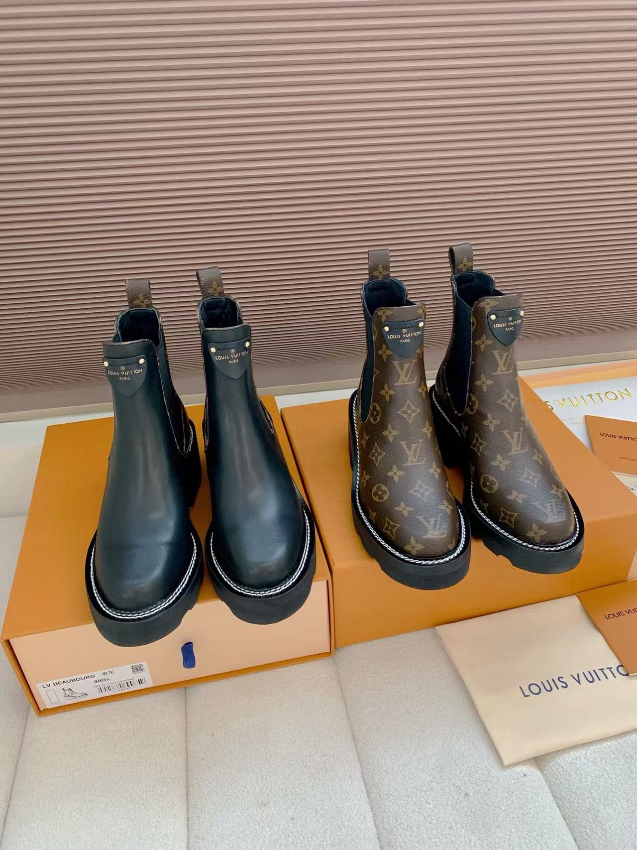 LVの高品質牛革マーティンブーツ【50％割引+送料無料】