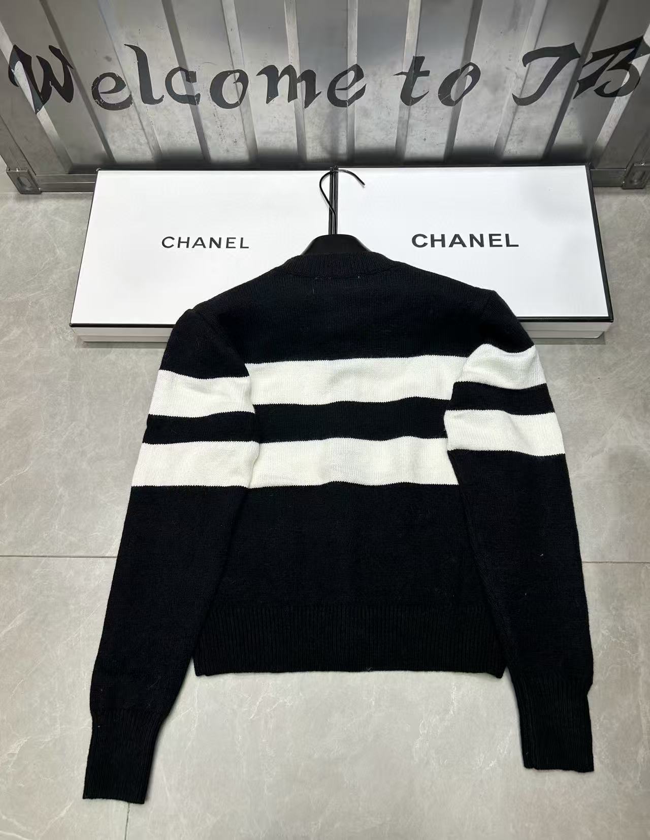 M1UM1U ハート型ボタンウールカーディガン【50％割引+送料無料】