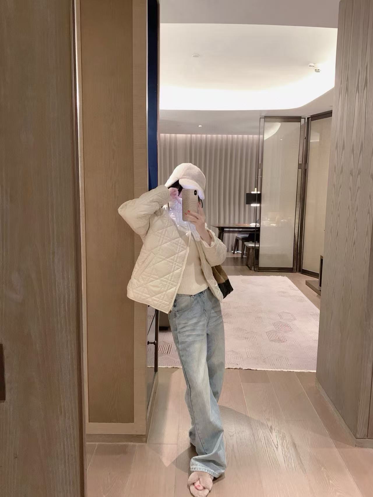 DIOR エンブロイダリー ビー キルティング ジャケット【50％割引+送料無料】