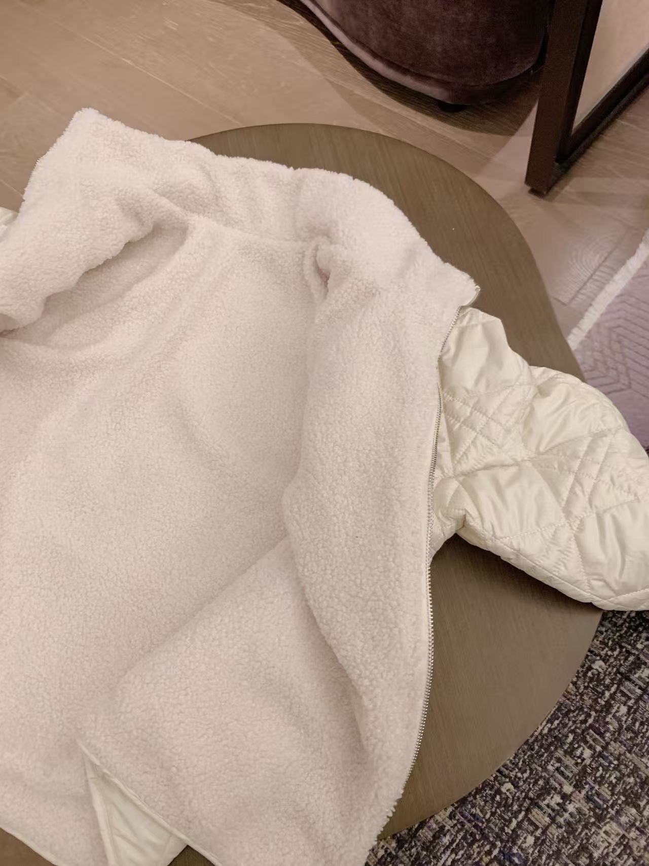 DIOR エンブロイダリー ビー キルティング ジャケット【50％割引+送料無料】