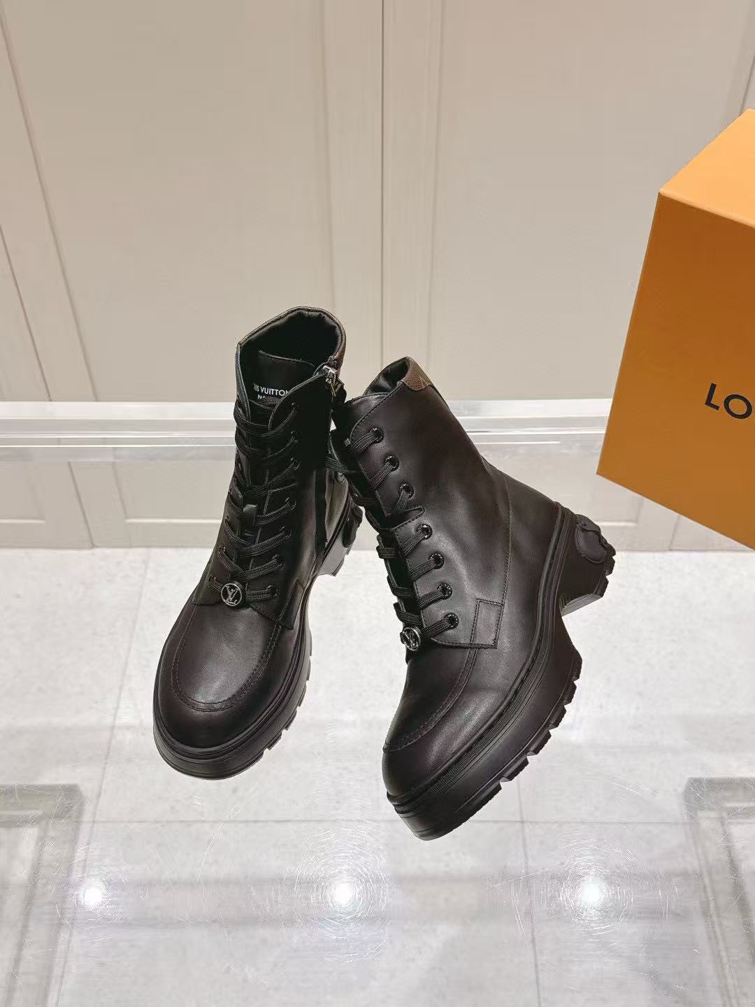 LVの高品質秋冬ラウンドトゥ牛革アンクルブーツ【50％割引+送料無料】