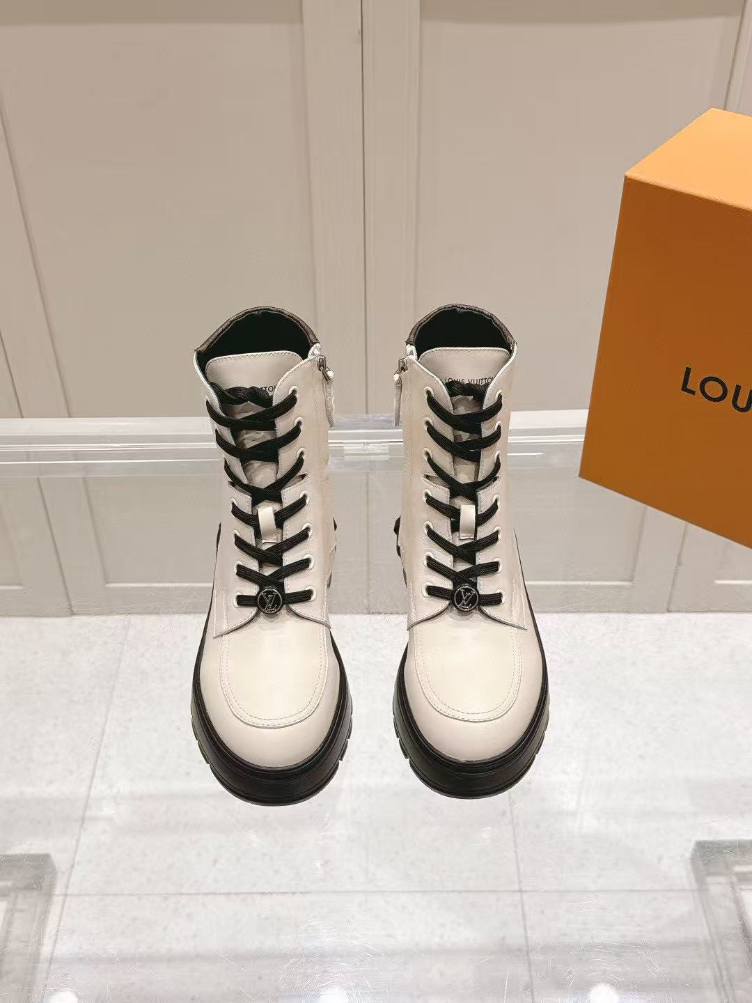 LVの高品質秋冬ラウンドトゥ牛革アンクルブーツ【50％割引+送料無料】