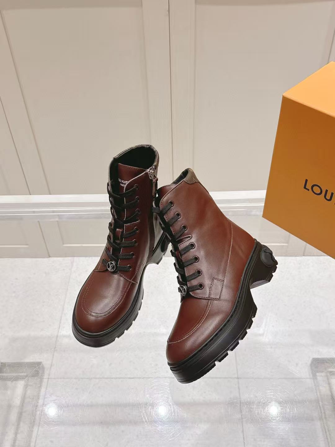 LVの高品質秋冬ラウンドトゥ牛革アンクルブーツ【50％割引+送料無料】