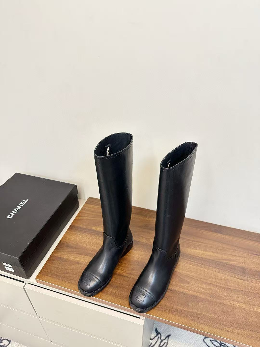 CHANE1 高品質ダブルCシンプルレザーロングブーツ【50％割引+送料無料】