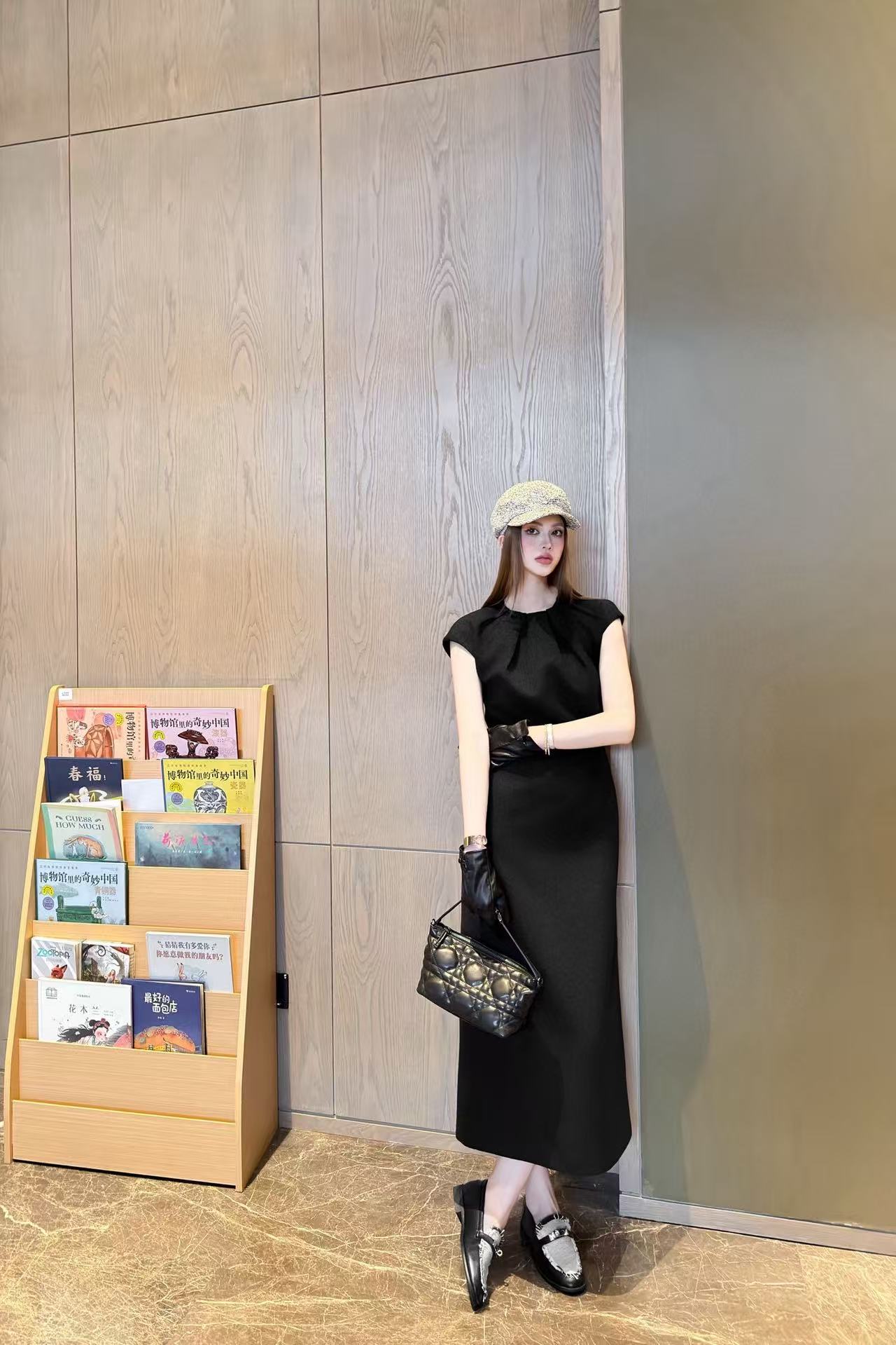 DIOR シンプル プリーツ ノースリーブ ドレス【50％割引+送料無料】