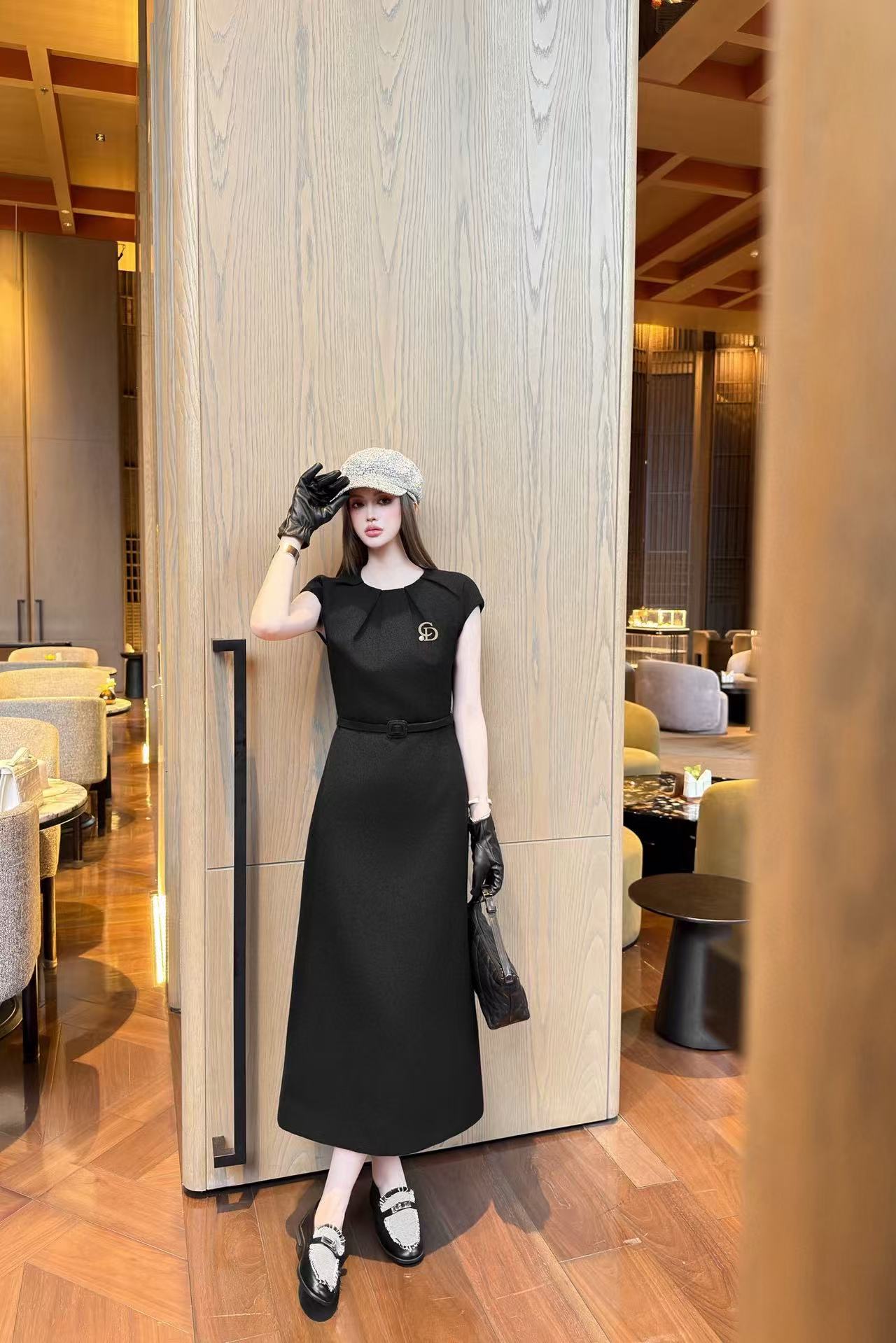 DIOR シンプル プリーツ ノースリーブ ドレス【50％割引+送料無料】