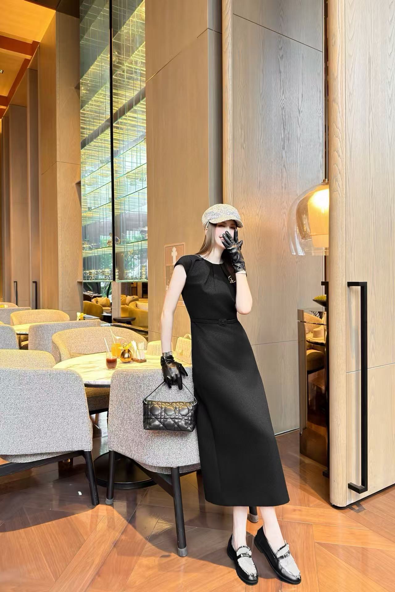 DIOR シンプル プリーツ ノースリーブ ドレス【50％割引+送料無料】