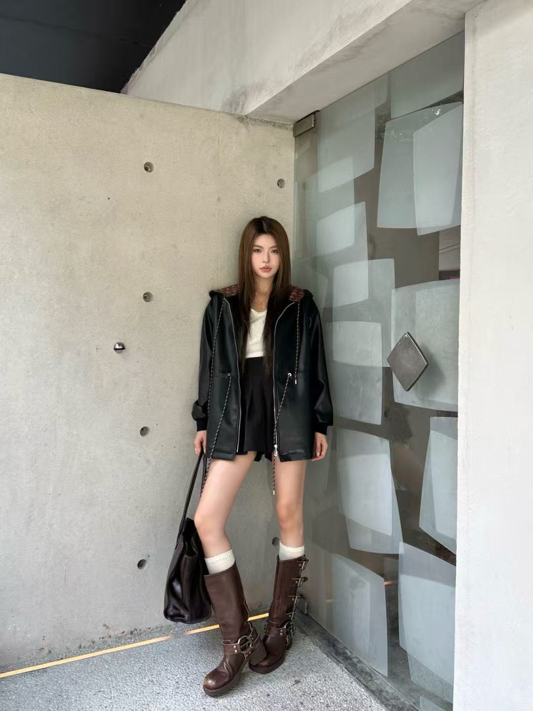 LVフード付きレザーロングコート【50％割引+送料無料】