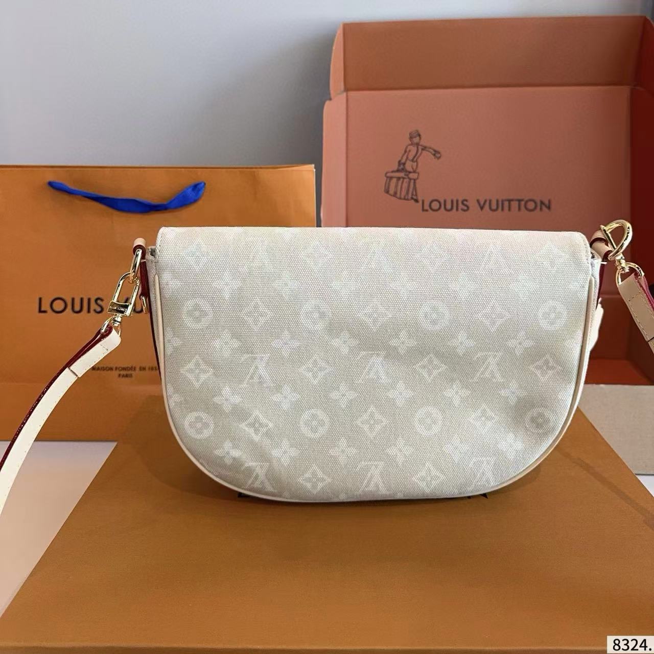 LVプリント クロスボディバッグ【50％割引+送料無料】