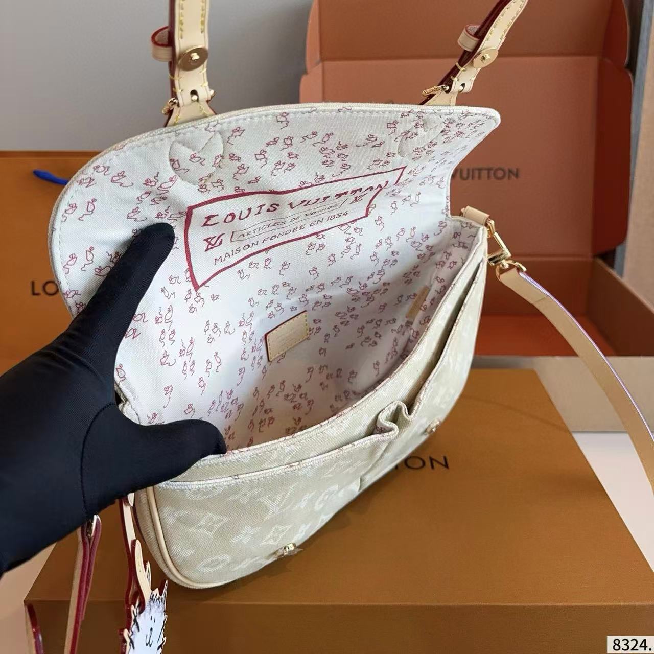LVプリント クロスボディバッグ【50％割引+送料無料】