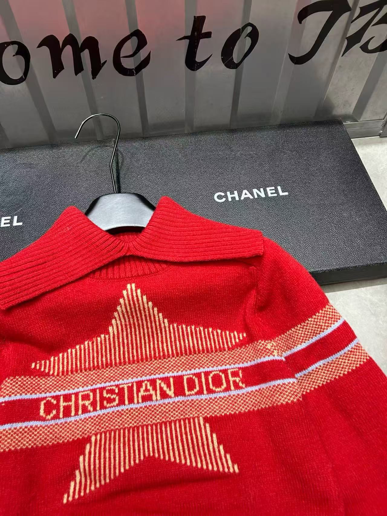 DIORの五芒星柄ウールセーター【50％割引+送料無料】