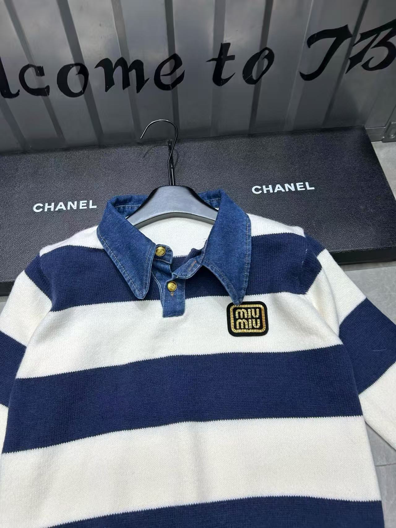 M1UM1U 襟付きカラーブロックセーター【50％割引+送料無料】