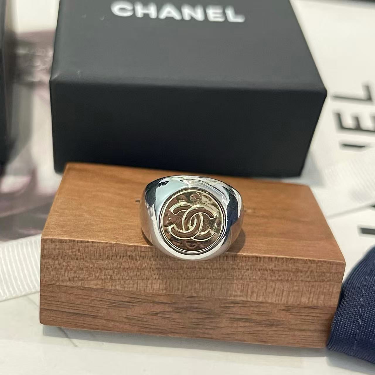 CHANE1シンプルなダブルCリング【50％割引+送料無料】