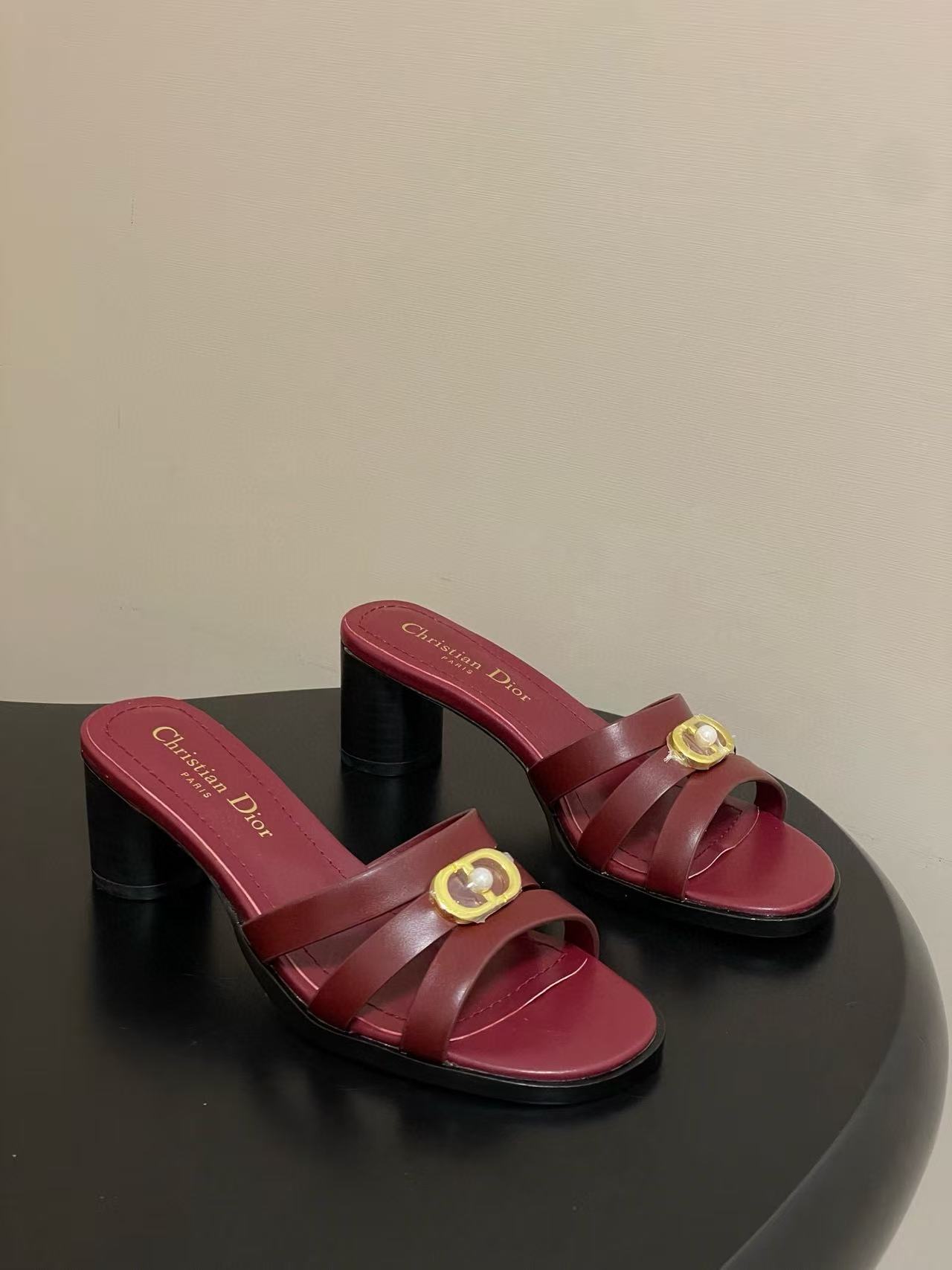 DIORの高品質CDローヒールシューズ【50％割引+送料無料】