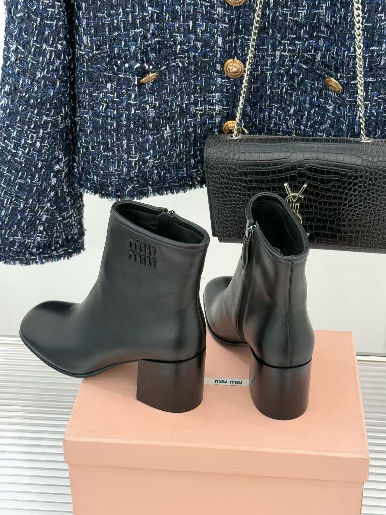 M1UM1U 高品質シンプルラムスキンローヒールアンクルブーツ【50％割引+送料無料】