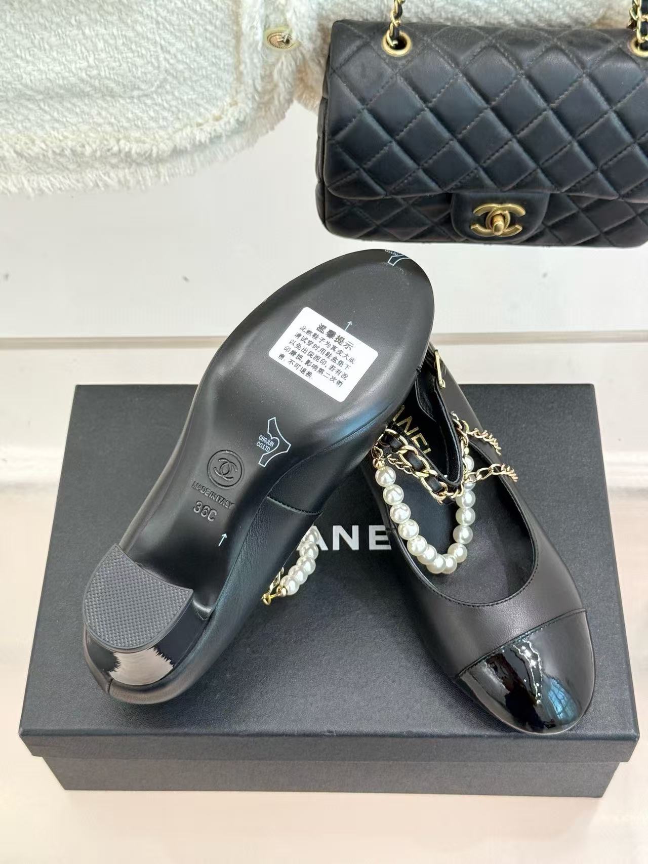 CHANE1 高品質パールチェーン ダブルC ローヒールシューズ【50％割引+送料無料】