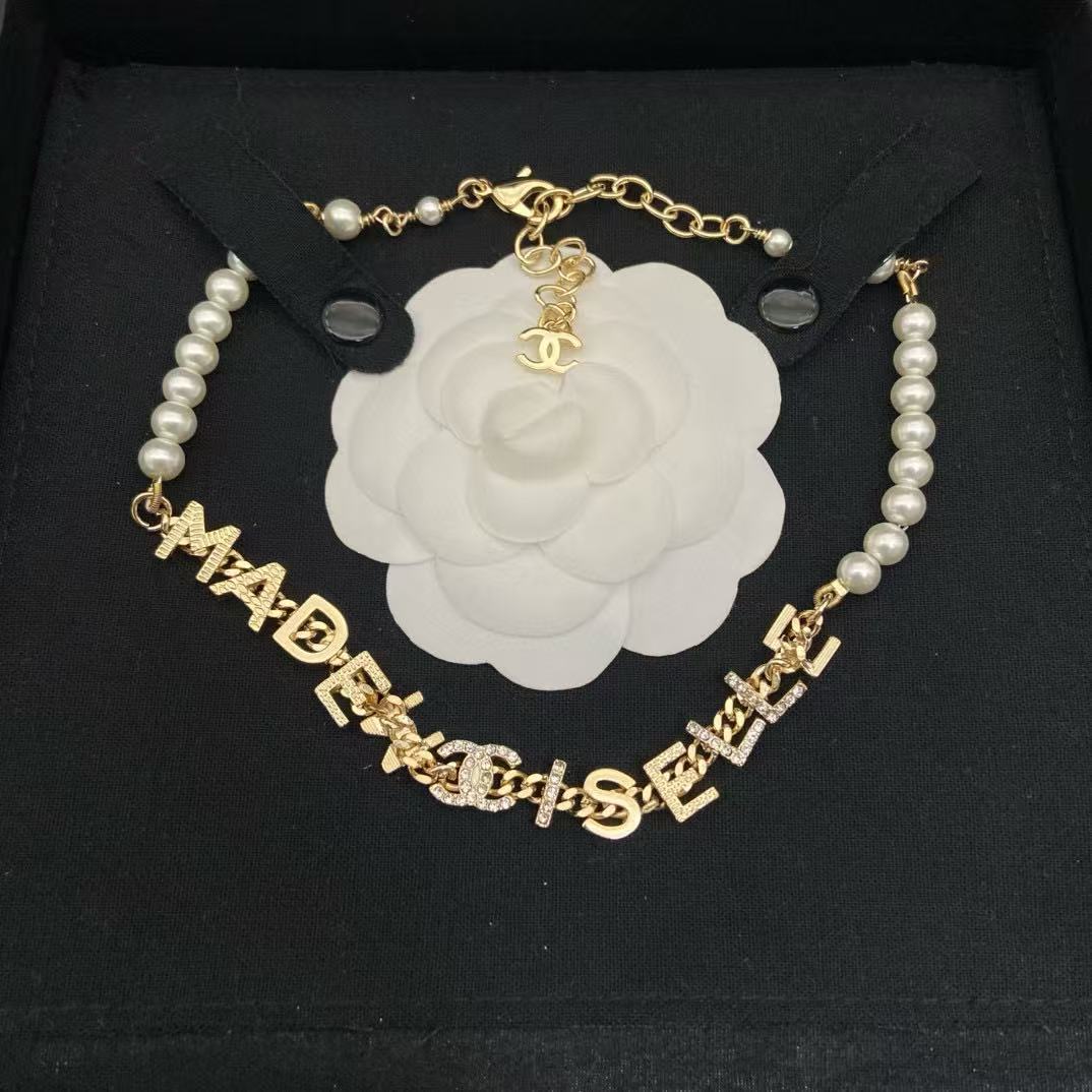 CHANE1 ダブルCレターパールネックレス【50％割引+送料無料】