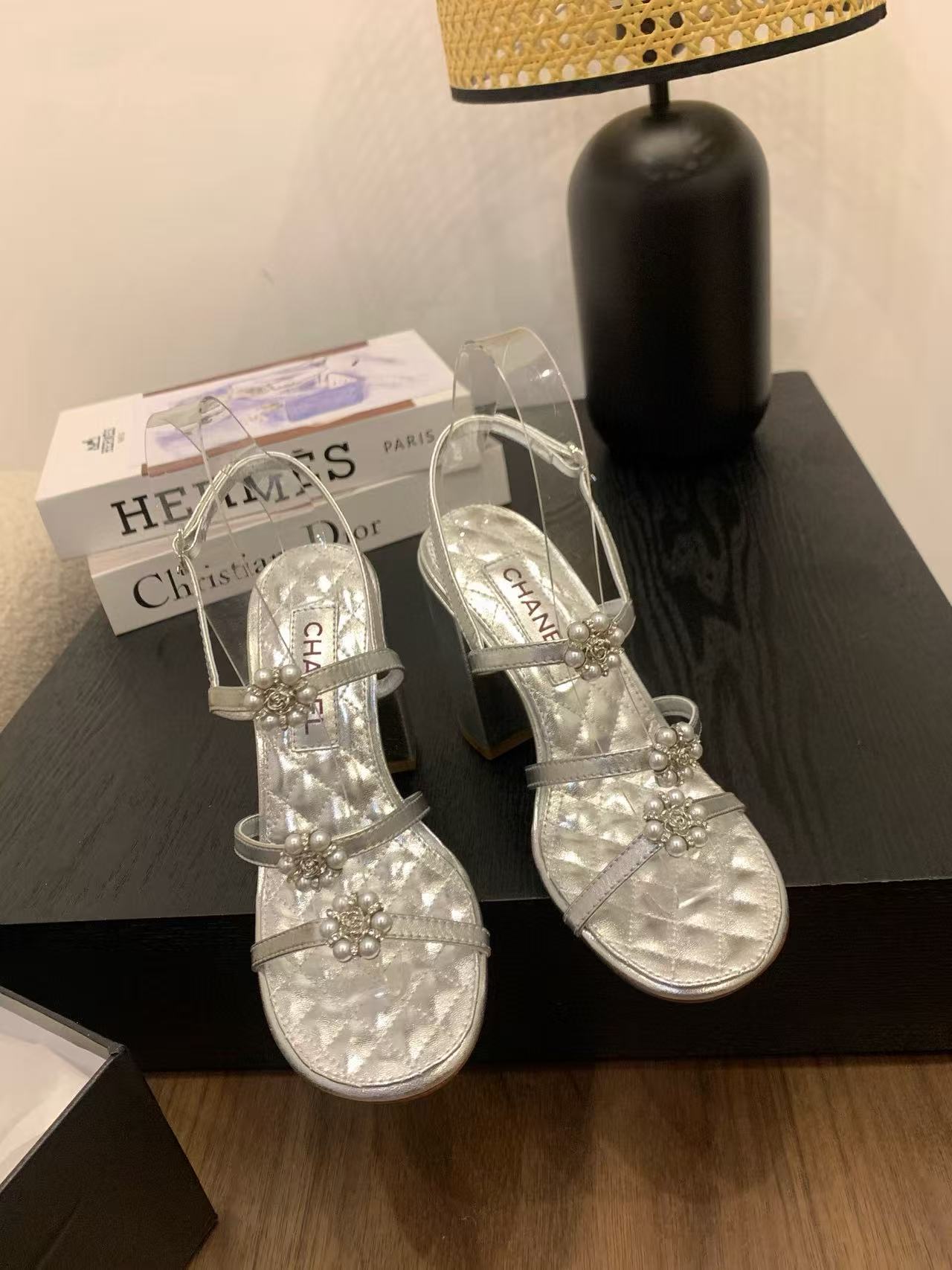 CHANE1 高品質パールフラワーハイヒールサンダル【50％割引+送料無料】