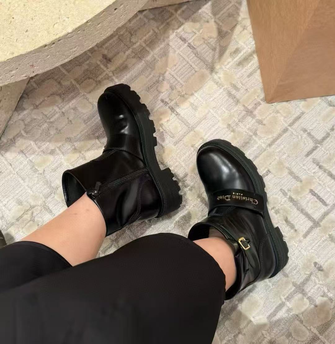 DIOR 高品質レタープラットフォームアンクルブーツ【50％割引+送料無料】