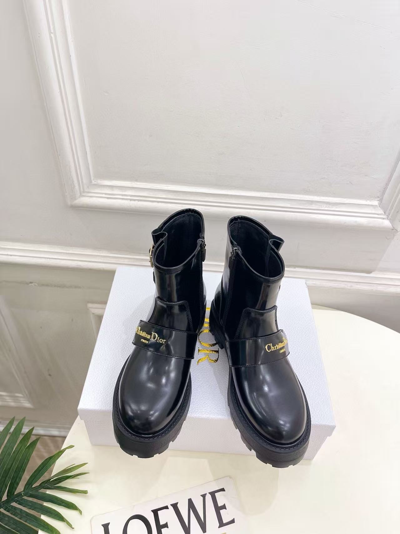 DIOR 高品質レタープラットフォームアンクルブーツ【50％割引+送料無料】