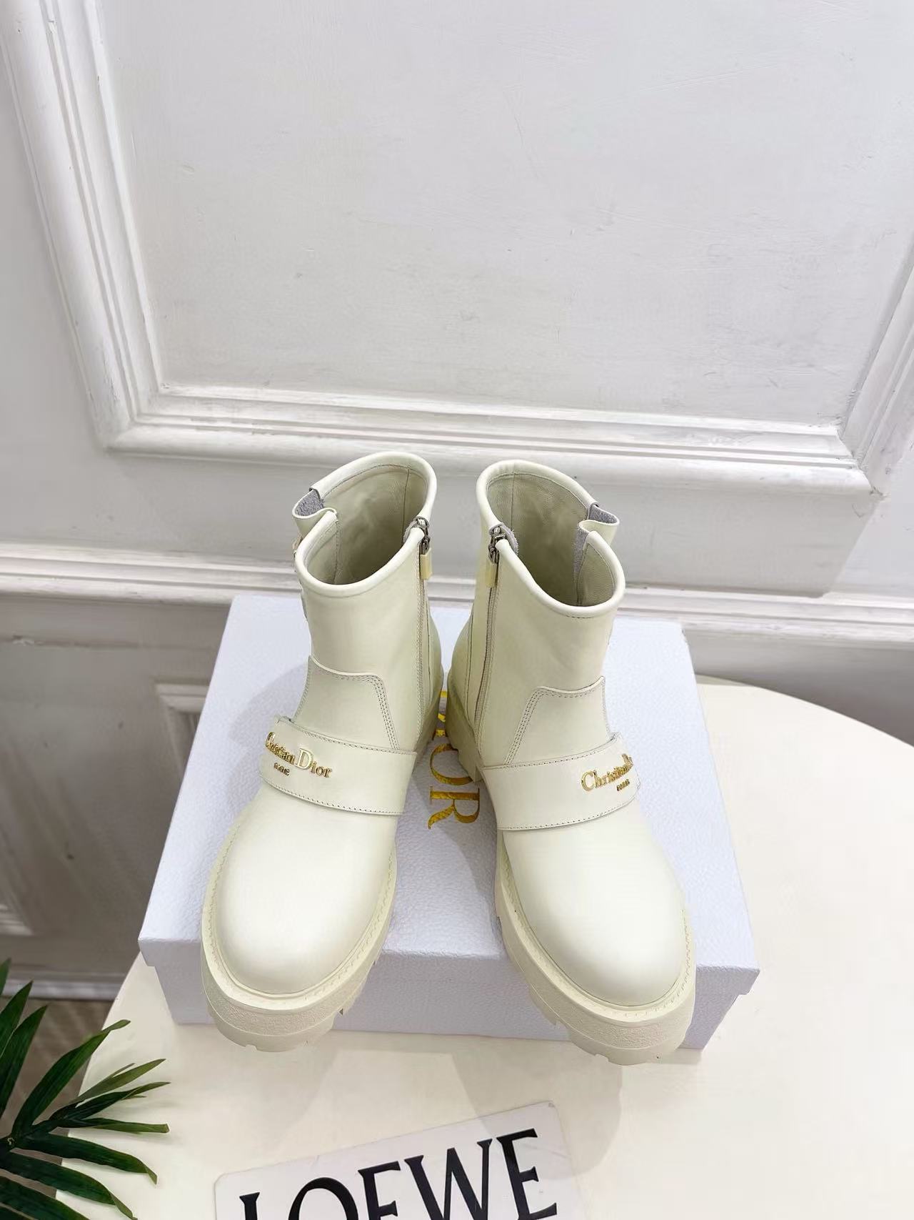 DIOR 高品質レタープラットフォームアンクルブーツ【50％割引+送料無料】